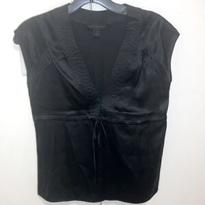 Express Design Studio Silk Blouse With Cap Sleeve & V-Neck. Size XS.